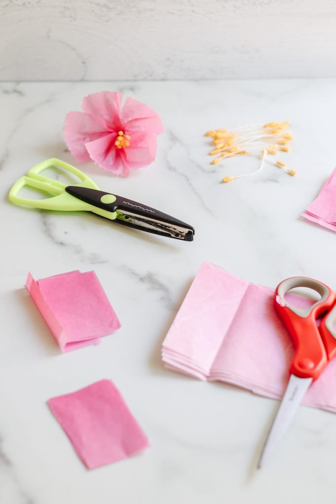 diy spring wreath with paper flowers