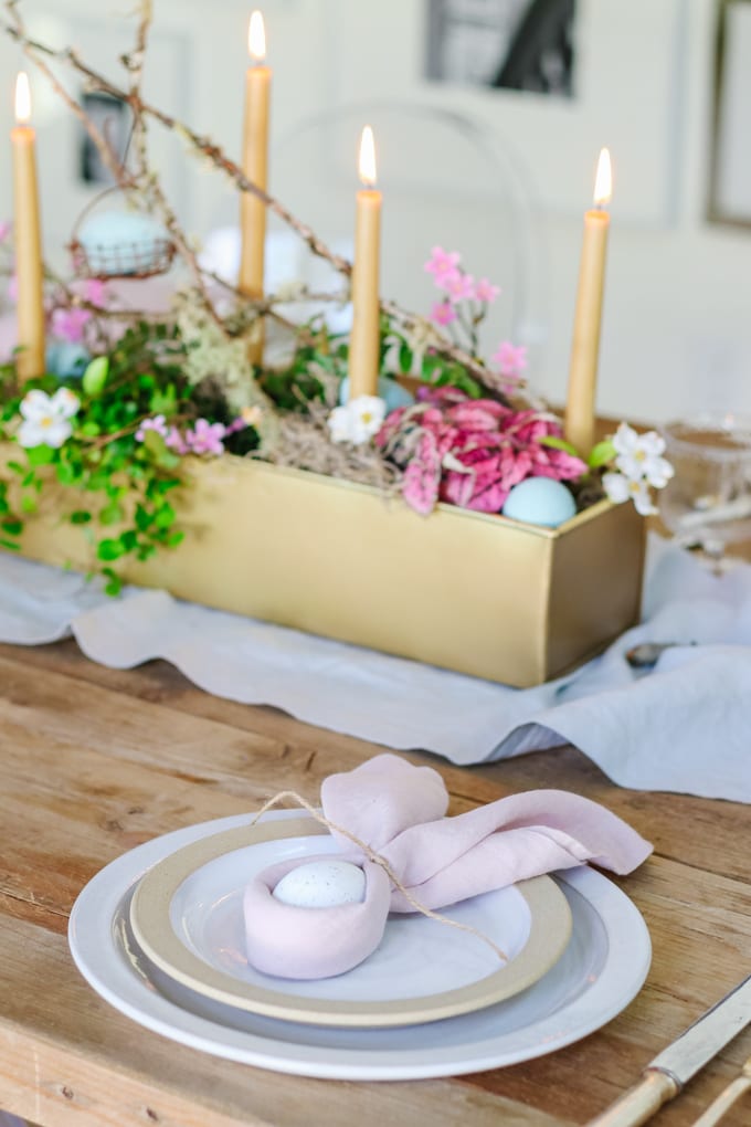 natural style easter table setting