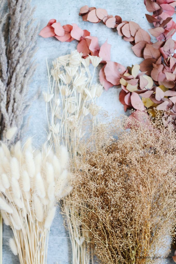 dried flower arrangement supplies