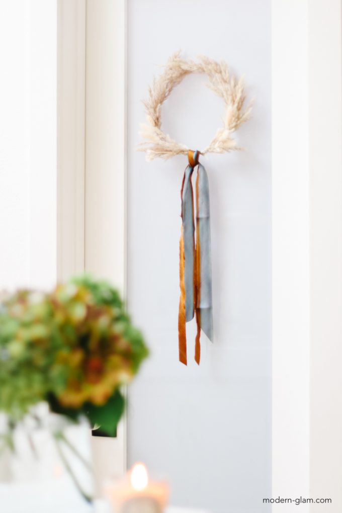 DIY fall wreath with pampas grass