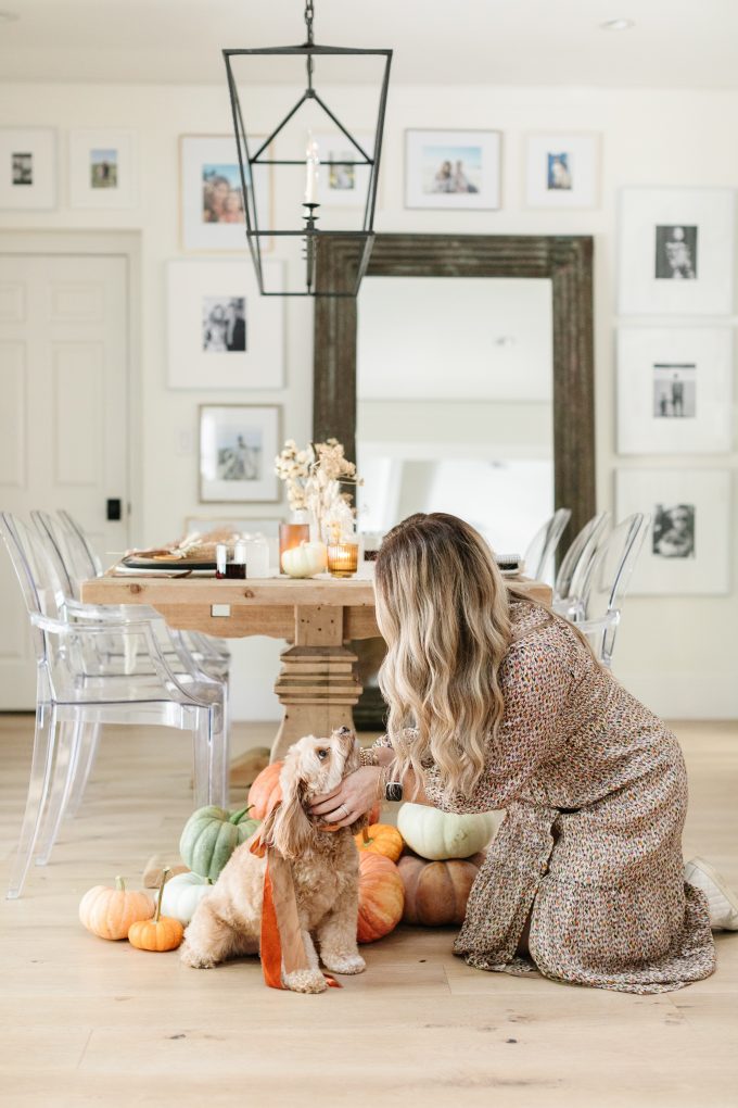 neutral thanksgiving decor