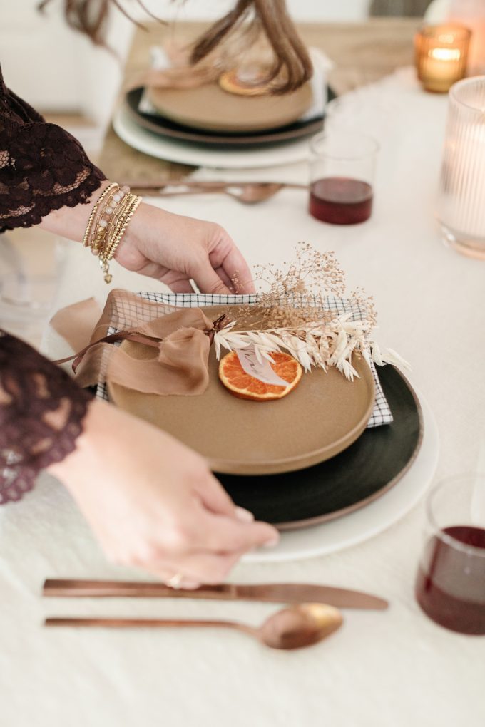 neutral thanksgiving table setting 