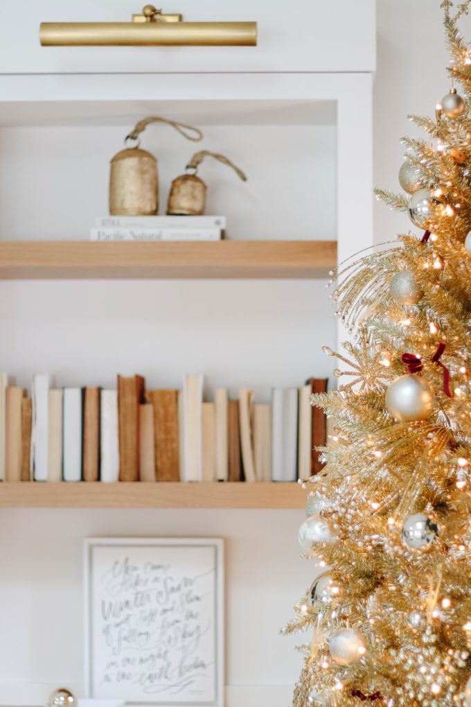 how to fluff your christmas tree