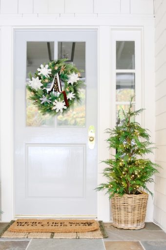 scandinavian christmas wreath diy