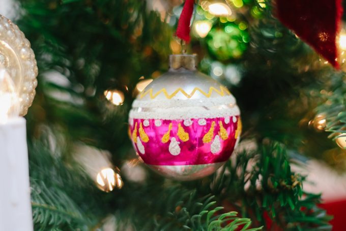 where to buy vintage ornaments