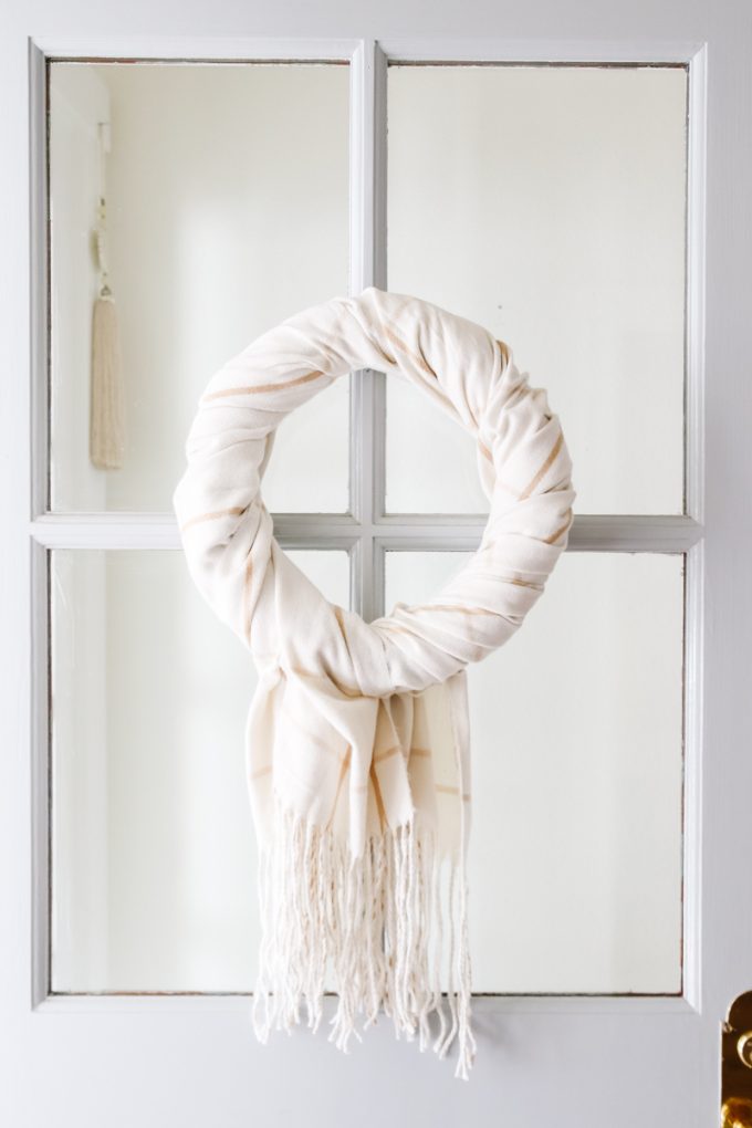 Cozy winter wreath ideas