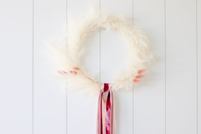 how to make a pampas grass wreath