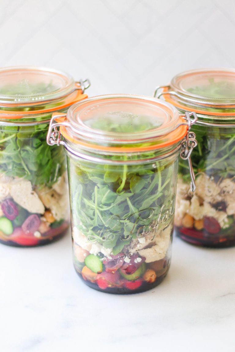 This Mason Jar Greek Salad Recipe Is So Good! Modern Glam